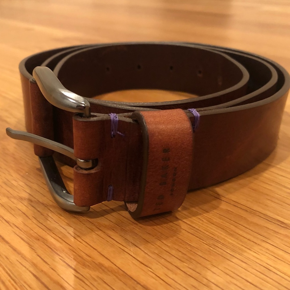 EUC Ted Baker London tan leather belt - 40”